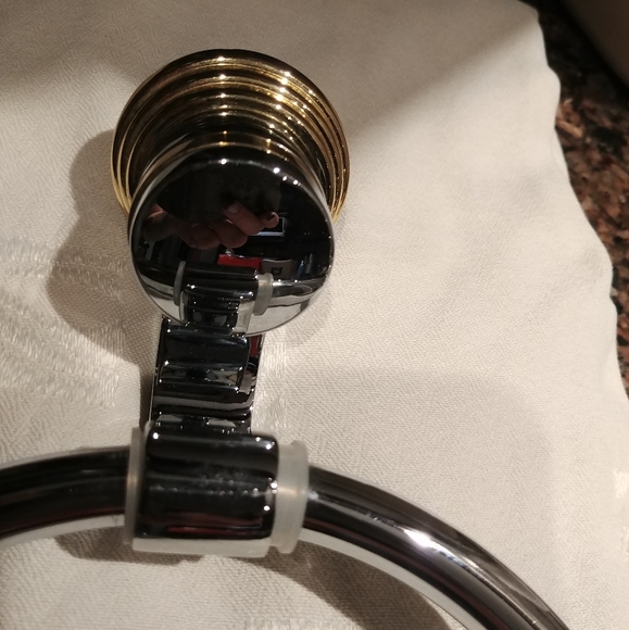 NWOT Gold and silver Hand towel  holder - Picture 2 of 6